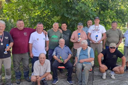 Ribolovci u Gospiću ulovili 22 kilograma ribe za Dan grada