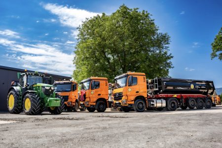 I.T.R. d.o.o. iz Gospića nastavlja snažan investicijski ciklus: novi Mercedes-Benz tegljači i John Deere Signature Edition dodatno jačaju poslovne kapacitete.