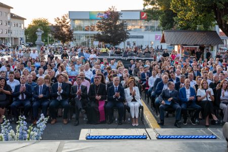 Svečanom sjednicom i nastupom LADA obilježen Dan Grada Gospića