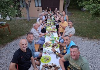 „Kađerovčani“ se okupili i razveselili u svom selu u kojima je sve manje stalnih stanovnika