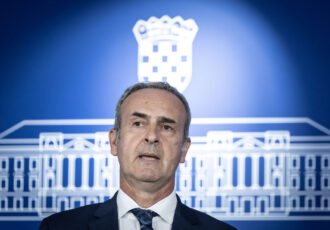 HDZ odbacio kritike oporbe zbog otpada u Gospiću: „Građani trebaju vjerovati institucijama“