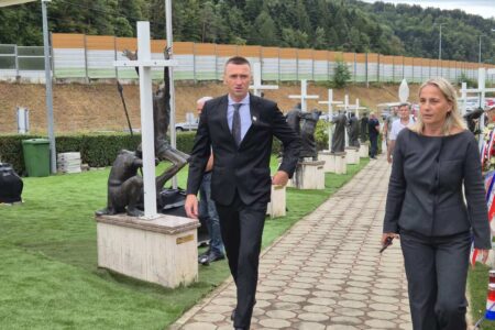 Ivan Penava s Janezom Janšom razgovarao o povratku hrvatskih žrtava iz Tezna
