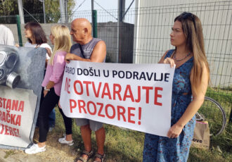 Prosvjed ispred osječke kompostane: Stanovnici traže izmještanje, Unikom odgovara mjerenjima