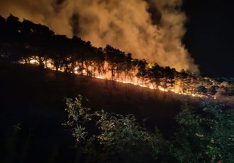 Požari na otoku Braču i kod Škrljeva