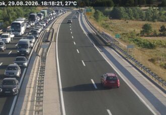 Kod Svetog Roka automobil naletio na ophodarsko vozilo, četiri osobe ozlijeđene