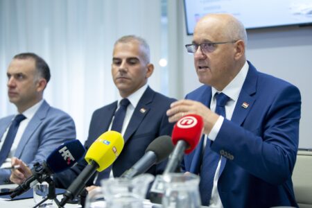 Branko Bačić o dizalima, obnovi pročelja i novim izmjenama Zakona o obnovi