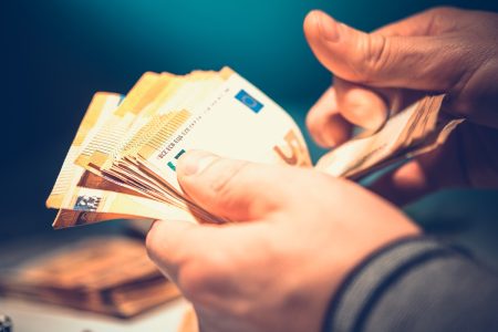 Hrvati uložili gotovo 2 milijarde eura u trezorce: Evo koliko će zaraditi do prosinca