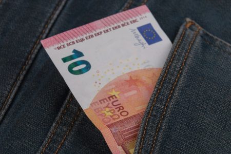 Naknada za energente do 70 eura ostaje do ožujka 2027.: Evo tko ima pravo