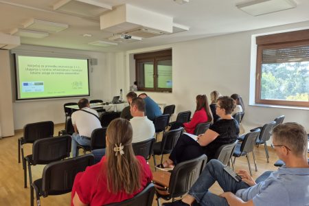 LAG LIKA održao radionicu za potencijalne korisnike intervencije 3.1.1. Ulaganja u ruralnu infrastrukturu i temeljne lokalne usluge za ruralno stanovništvo