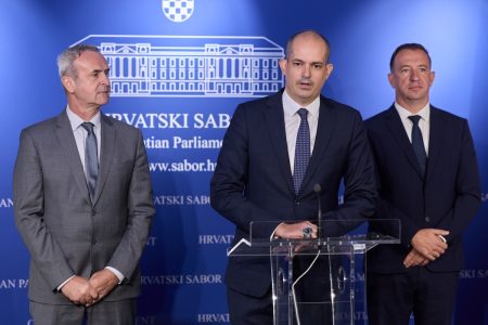 HDZ prozvao oporbu zbog Ustavnog suda, Mažar se osvrnuo i na Benčić