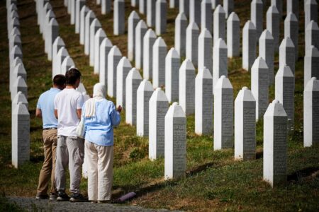 Scene s derbija izazvale ogorčenje: Majke Srebrenice traže hitnu reakciju
