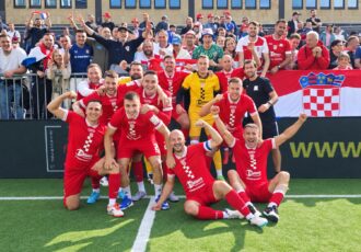 Hrvatski malonogometaši u polufinalu SP-a, Grčka pala sa 6:2