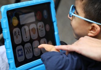 Status njegovatelja traže urediti posebnim pravilnikom: „To nije socijalna kategorija“