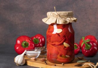 Kisele paprike za zimnicu: Provjeren recept bez konzervansa, evo koliko octa ide