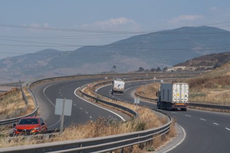 Bura stvara probleme: Dio A1 otvoren samo za osobna vozila