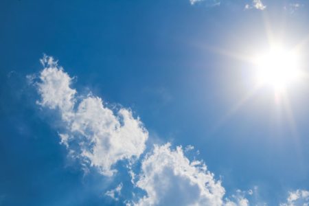 Vrijeme danas: Do 23 stupnja, na Jadranu olujni udari bure