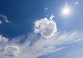 Sunčan i topao ponedjeljak, pod Velebitom navečer jaka bura