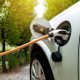 Kupujete električni auto? Zbog samo jednog eura možete ostati bez 2.000 eura državnog poticaja!