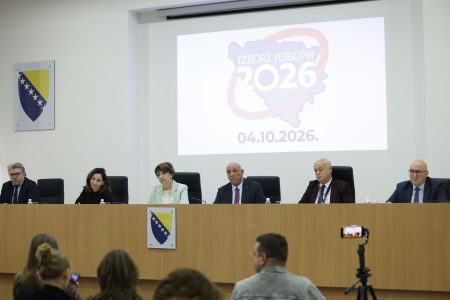 Komšić priznao poraz pa poručio: “Pobijedila je etnička ideja u BiH”