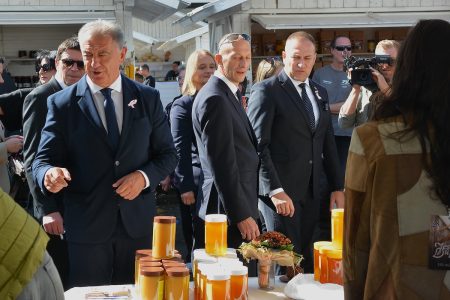 Ministar Vlajčić na 28. izdanju manifestacije „Jesen u Lici” poručio da Lika ne smije biti definirana problemom ilegalnog otpada
