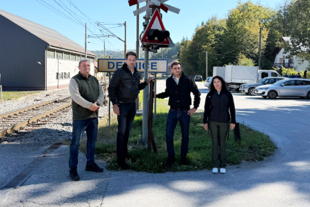 Most traži postavljanje zaštitnih rampi na dva neosigurana pružna prijelaza u Delnicama