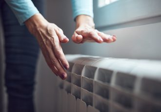 Od ponedjeljka kreće grijanje: Evo tko će prvi dobiti tople radijatore