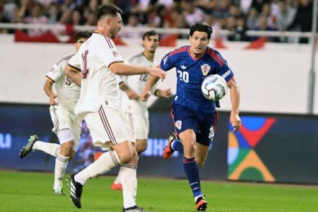 Hrvatska izgubila od Španjolske na Poljudu, Perišić zabio pa isključen