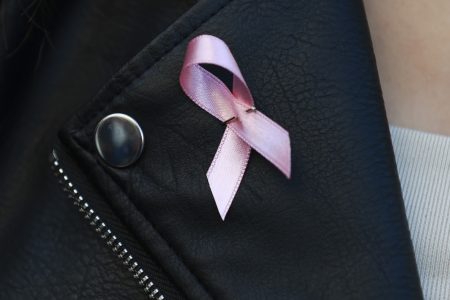 Dan ružičaste vrpce: upozorenje na važnost ranog otkrivanja raka dojke