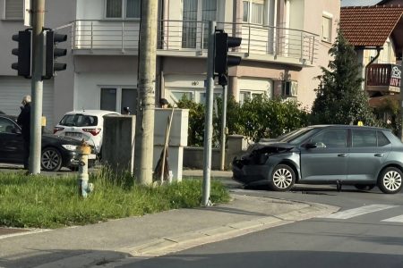 Prometna nesreća u Gospiću, policija obavlja očevid