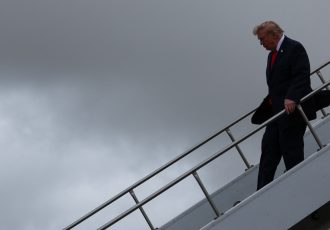 Trump želi Nobelovu nagradu za mir: “Okončao sam osam ratova”